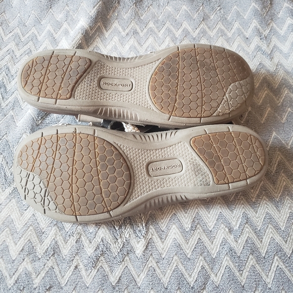 Rockport gold and white strappy sandals - Picture 4 of 8